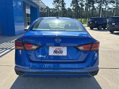 2025 Nissan Altima SV