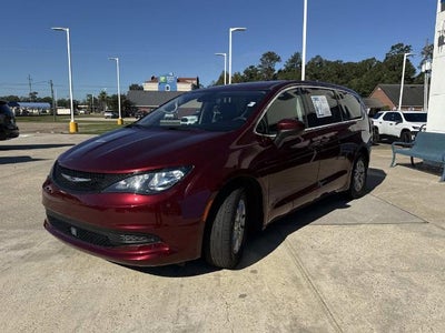 2023 Chrysler Voyager LX