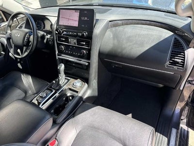 2024 INFINITI QX80 LUXE